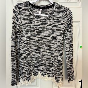 Xhilaration black and white sweater